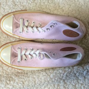Pink converse